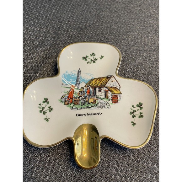 Carrigaline Accents Vintage Carrigaline Pottery 3 Leaf Clover
